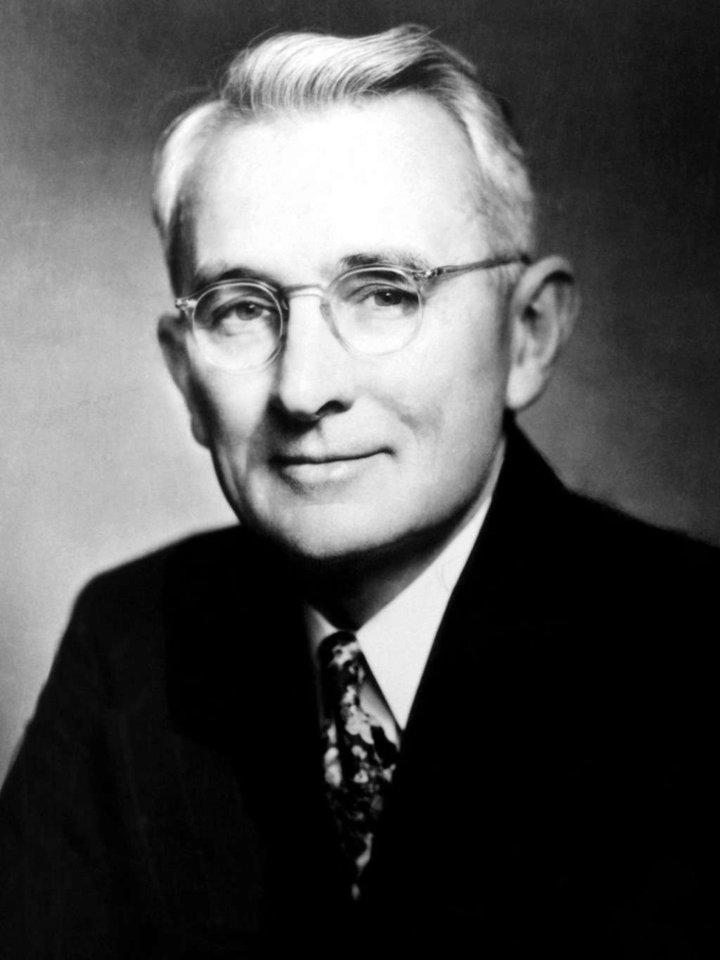 Dale Carnegie